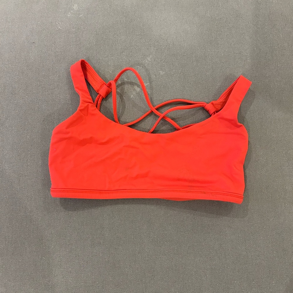 Lululemon sports bra